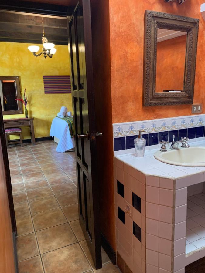 Casona Del Conquistador Антигуа-Гватемала Экстерьер фото